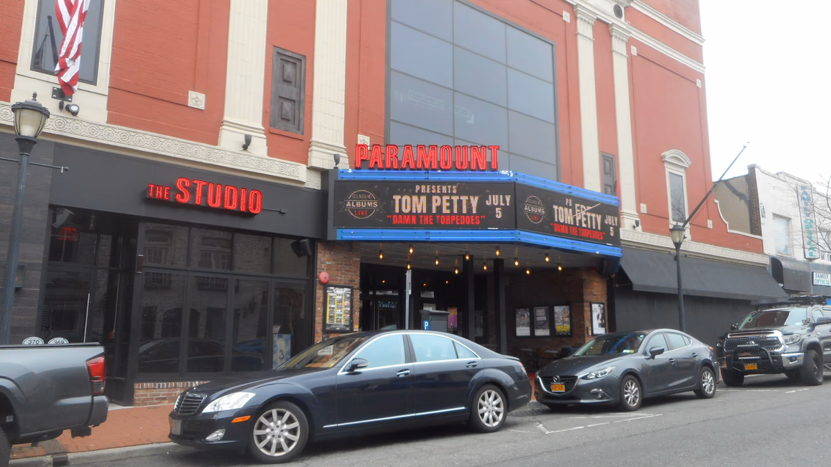 The Paramount